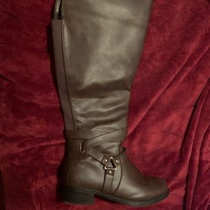 Torrid boots